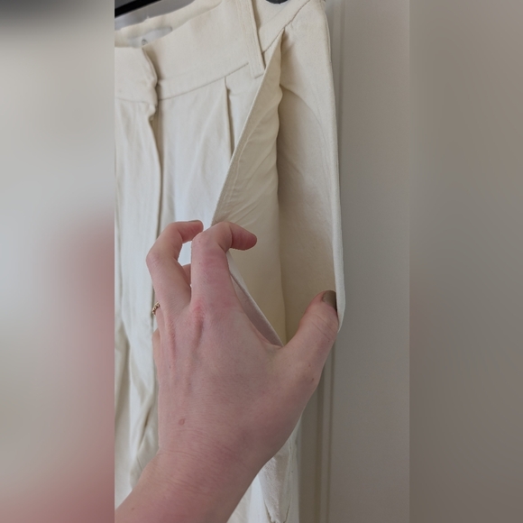 NWOT Cream Cargo Adjustible Wide Leg & Barrel Pants Small - Picture 10 of 15